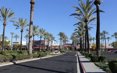 Cerritos Towne Center driveway entrance